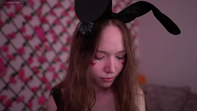 Petite Polly online show from 22, 10, 2025