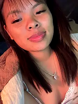 hello-cute online show from 5, 12, 2025