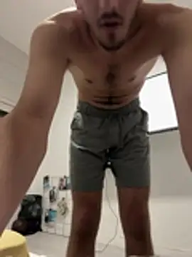 Tommy horny20 online show from 31, 1, 2026