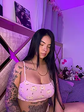 Snapshot of Kiity- chatting on 5, 11, 2025 Kiity- online show from 5, 11, 2025