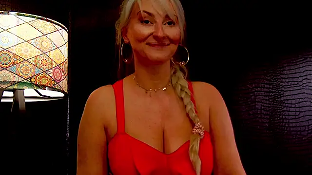 LeticiaReys online show from 29, 11, 2025