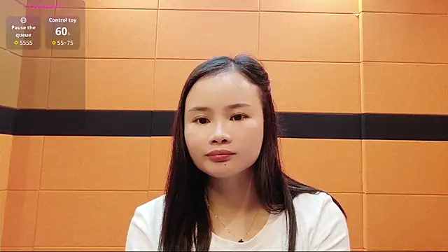 Snapshot of xiaolubaby chatting on 8, 10, 2025 xiaolubaby online show from 8, 10, 2025