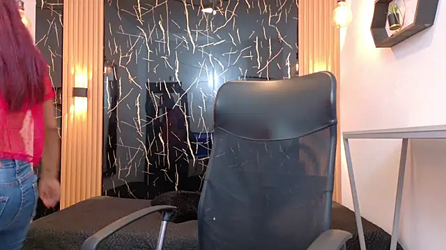 Snapshot of SamanthaFox_8 chatting on 9, 6, 2026 SamanthaFox 8 online show from 9, 6, 2026