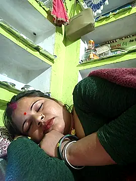 Snapshot of ALEXXA_143 chatting on 14, 10, 2025 ALEXXA 143 online show from 14, 10, 2025