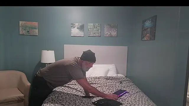 Fuck-Buddy-4U online show from 8, 7, 2026