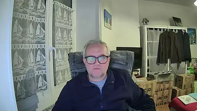 Snapshot of macdut67 chatting on 17, 2, 2026 macdut67 online show from 17, 2, 2026