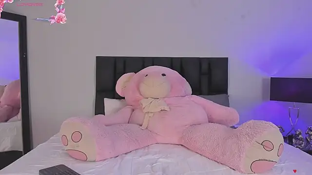 SaradaParker online show from 11, 3, 2026