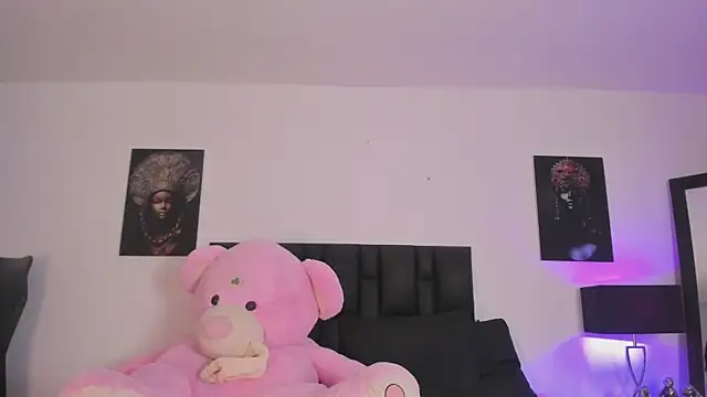 SaradaParker online show from 4, 4, 2026