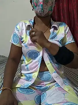 Snapshot of BestCouple_Kannada chatting on 8, 10, 2025 BestCouple Kannada online show from 8, 10, 2025