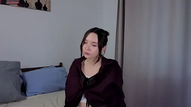 SylviaHamilton online show from 14, 10, 2025