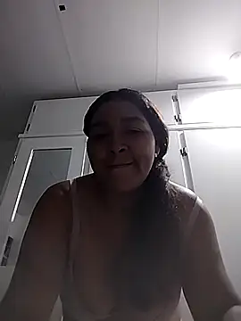Snapshot of EliehtIsabellx chatting on 10, 10, 2025 EliehtIsabellx online show from 10, 10, 2025