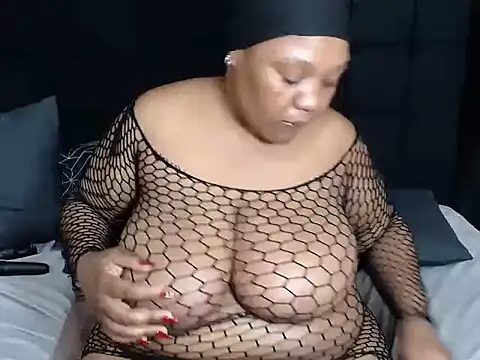 CaramelBootty online show from 15, 11, 2025