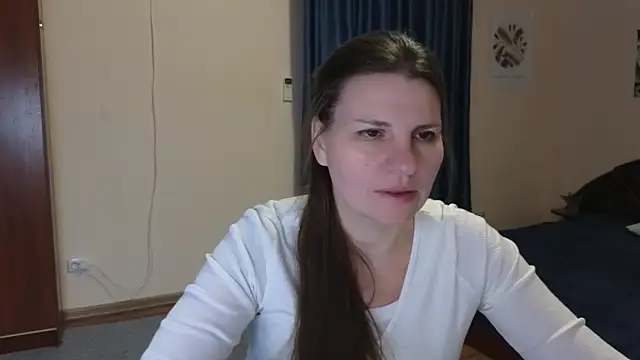 Mirabelle Velvet online show from 3, 12, 2025