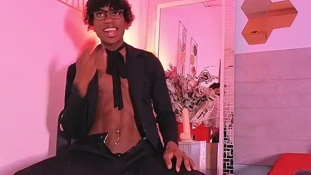 Darkcandyboy online show from 9, 10, 2025