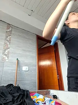 Snapshot of IAM_SARAH chatting on 6, 11, 2025 IAM SARAH online show from 6, 11, 2025