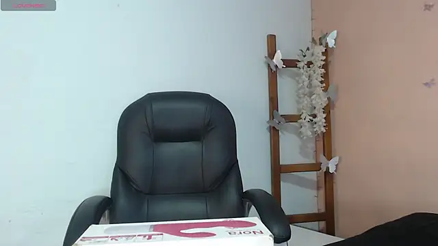 SweetRenata  online show from 26, 11, 2025