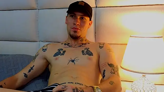 Snapshot of JacobRhude_ chatting on 7, 10, 2025 JacobRhude online show from 7, 10, 2025