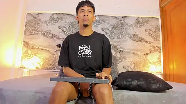 Ethan thouse online show from 15, 10, 2025