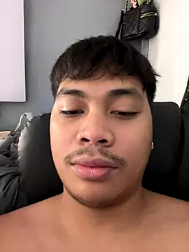 LuisitoJuancho55 online show from 28, 11, 2025