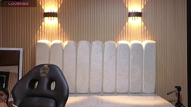 Kendall rossii  online show from 2, 12, 2025