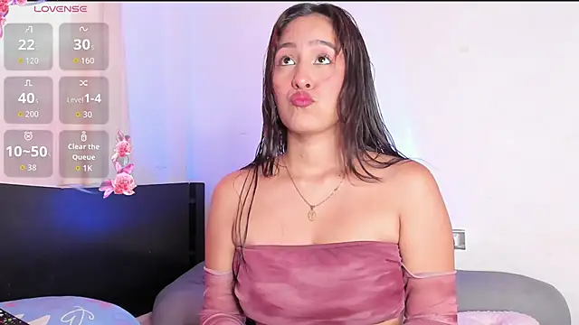 Snapshot of Nyxaraa chatting on 19, 10, 2025 Nyxaraa online show from 19, 10, 2025