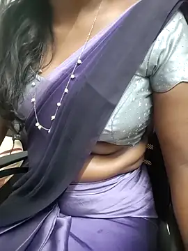 Snapshot of Tamilmallu-duskygirl03 chatting on 20, 4, 2026 Tamilmallu-duskygirl03 online show from 20, 4, 2026
