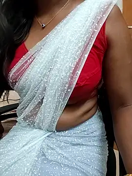 Snapshot of Tamilmallu-duskygirl03 chatting on 4, 5, 2026 Tamilmallu-duskygirl03 online show from 4, 5, 2026