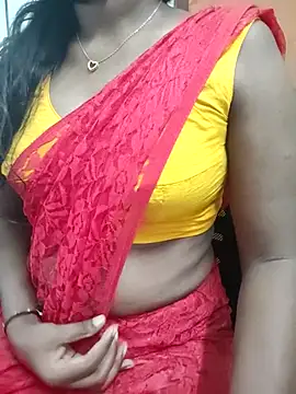 Snapshot of Tamilmallu-duskygirl03 chatting on 5, 5, 2026 Tamilmallu-duskygirl03 online show from 5, 5, 2026