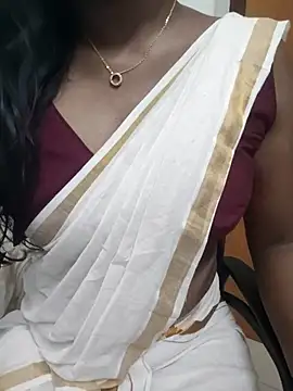 Snapshot of Tamilmallu-duskygirl03 chatting on 17, 5, 2026 Tamilmallu-duskygirl03 online show from 17, 5, 2026