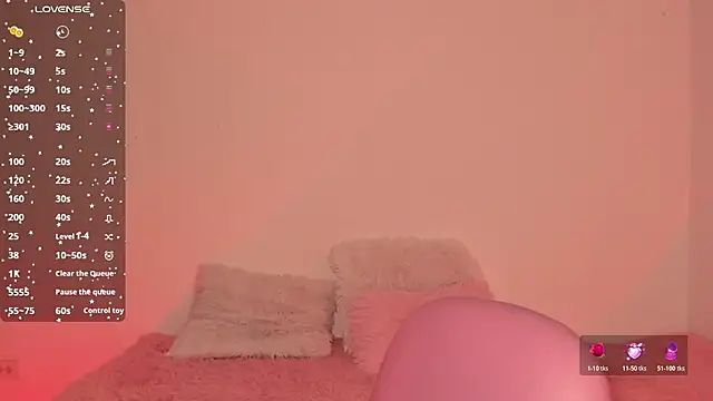 Snapshot of Ashleyroys_111 chatting on 22, 7, 2026 Ashleyroys 111 online show from 22, 7, 2026