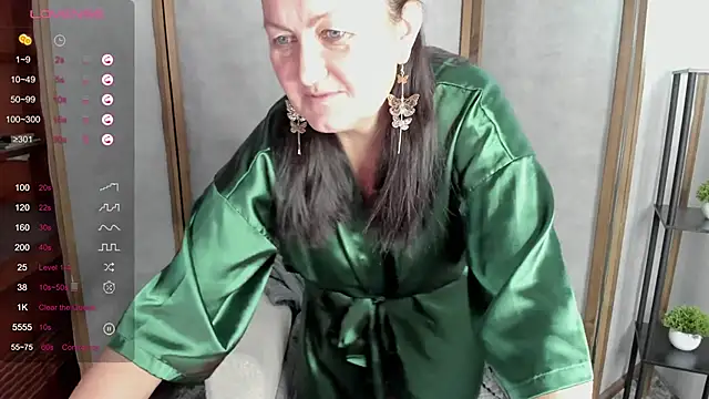 hottyannaa online show from 13, 11, 2025