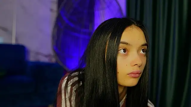 Snapshot of RachelRavee chatting on 11, 10, 2025 RachelRavee online show from 11, 10, 2025