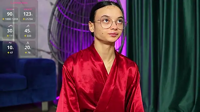 Snapshot of RachelRavee chatting on 22, 10, 2025 RachelRavee online show from 22, 10, 2025