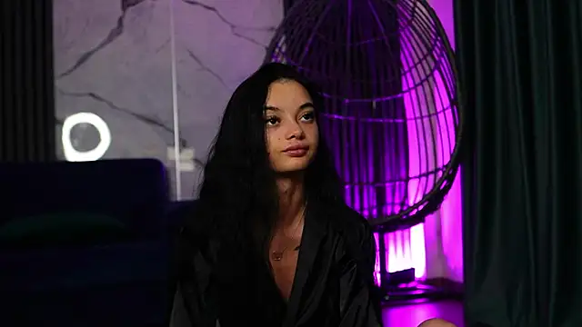 Snapshot of RachelRavee chatting on 10, 11, 2025 RachelRavee online show from 10, 11, 2025