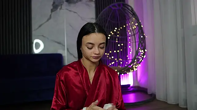 Snapshot of RachelRavee chatting on 25, 11, 2025 RachelRavee online show from 25, 11, 2025