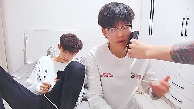Snapshot of KK-cuteboy chatting on 10, 6, 2026 KK-cuteboy online show from 10, 6, 2026