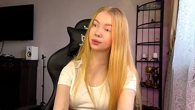 RaguelNicksons online show from 21, 11, 2025