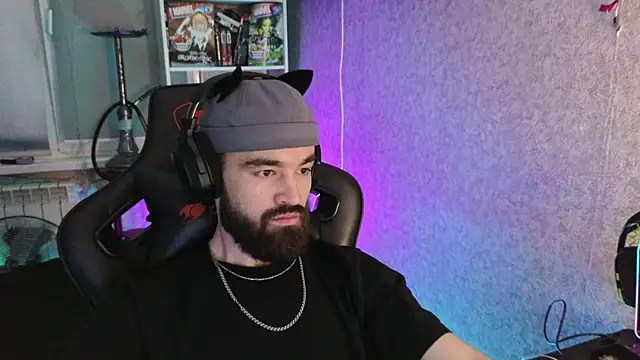 Nik Namee online show from 5, 11, 2025