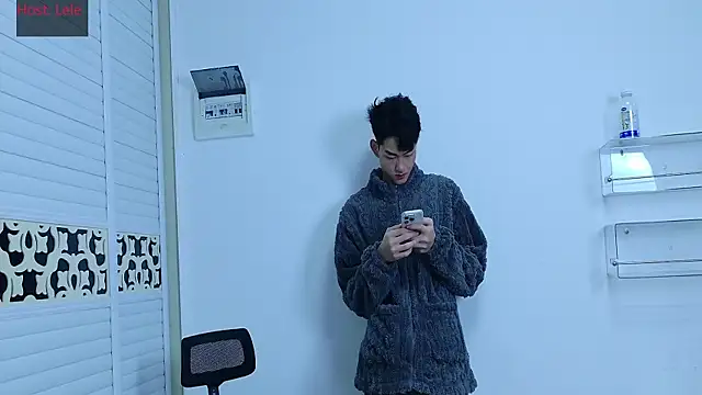 sexyboy-lele online show from 22, 10, 2025