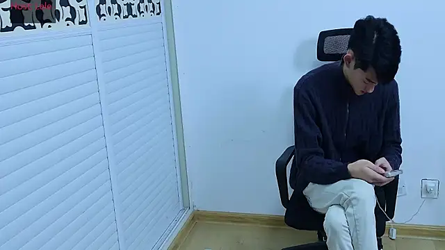 sexyboy-lele online show from 24, 10, 2025