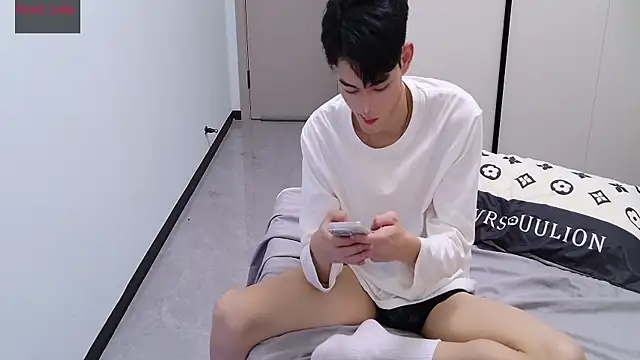 sexyboy-lele online show from 14, 11, 2025