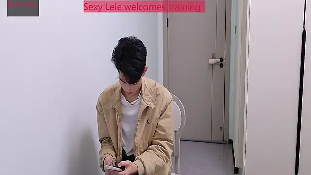 sexyboy-lele online show from 20, 11, 2025