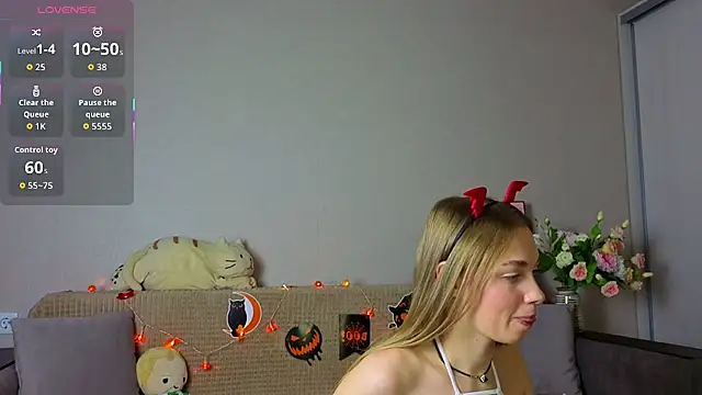 ElizaPurrr online show from 24, 10, 2025