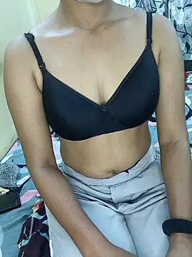 Snapshot of pooja_sharma1 chatting on 9, 10, 2025 pooja sharma1 online show from 9, 10, 2025