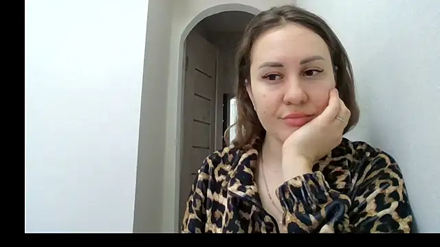 Snapshot of MeadowEyes chatting on 5, 2, 2026 MeadowEyes online show from 5, 2, 2026