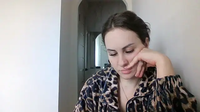 Snapshot of MeadowEyes chatting on 3, 3, 2026 MeadowEyes online show from 3, 3, 2026