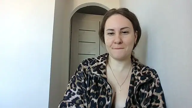 Snapshot of MeadowEyes chatting on 10, 3, 2026 MeadowEyes online show from 10, 3, 2026