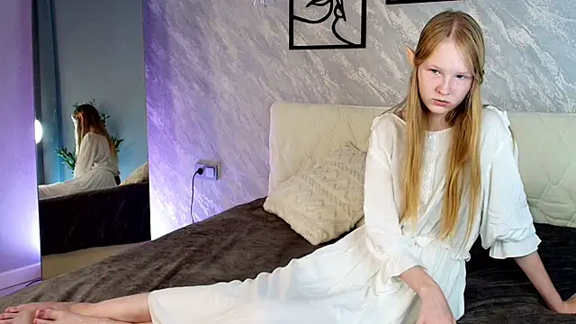 LiandraNelson online show from 12, 10, 2025