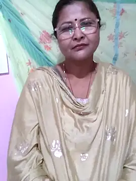 Snapshot of naina5 chatting on 11, 10, 2025 naina5 online show from 11, 10, 2025