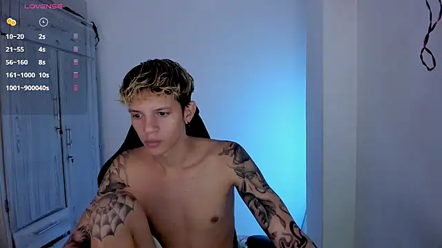 tylernova online show from 13, 4, 2026